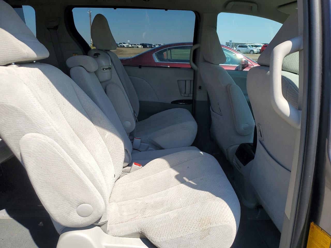 2013 Toyota Sienna Le Gray vin: 5TDKK3DC1DS366559