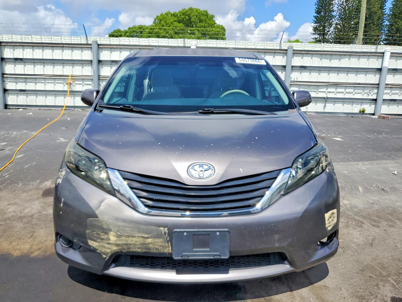 2013 Toyota Sienna Le Серый vin: 5TDKK3DC1DS378386