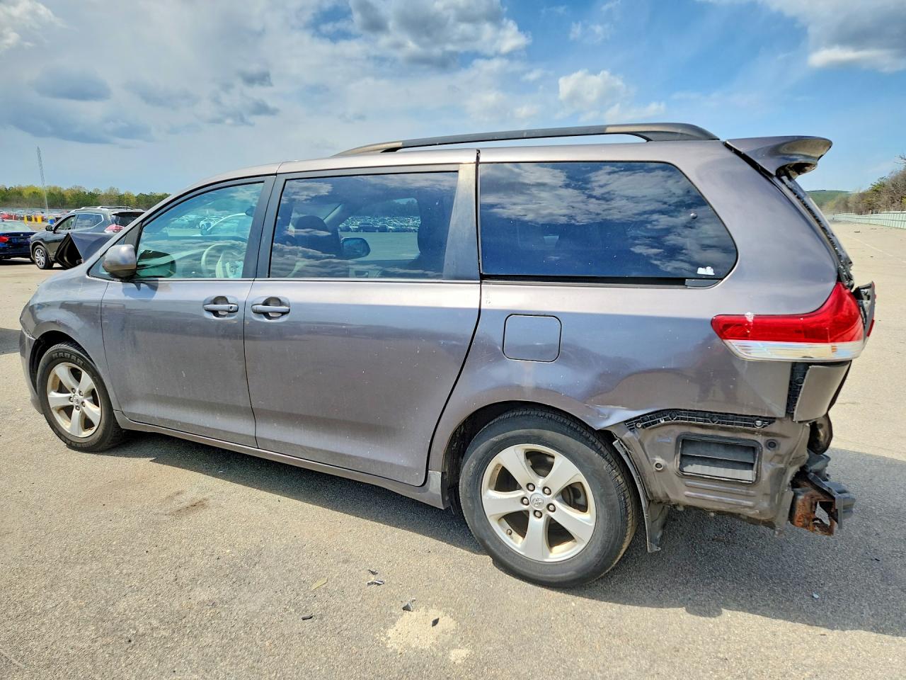 2013 Toyota Sienna Gray vin: 5TDKK3DC1DS378520