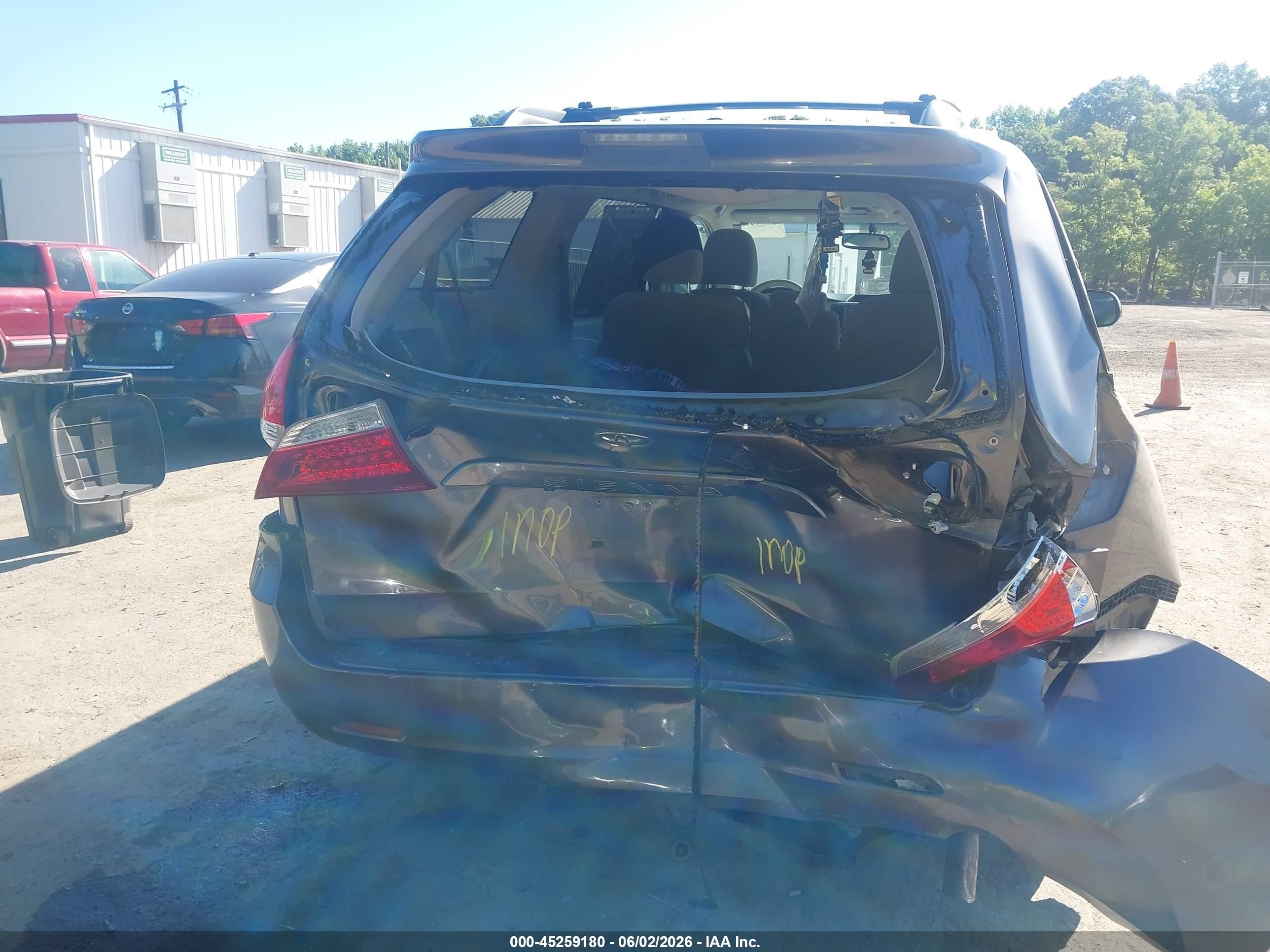 2013 Toyota Sienna Le V6 8 Passenger Gray vin: 5TDKK3DC1DS387783