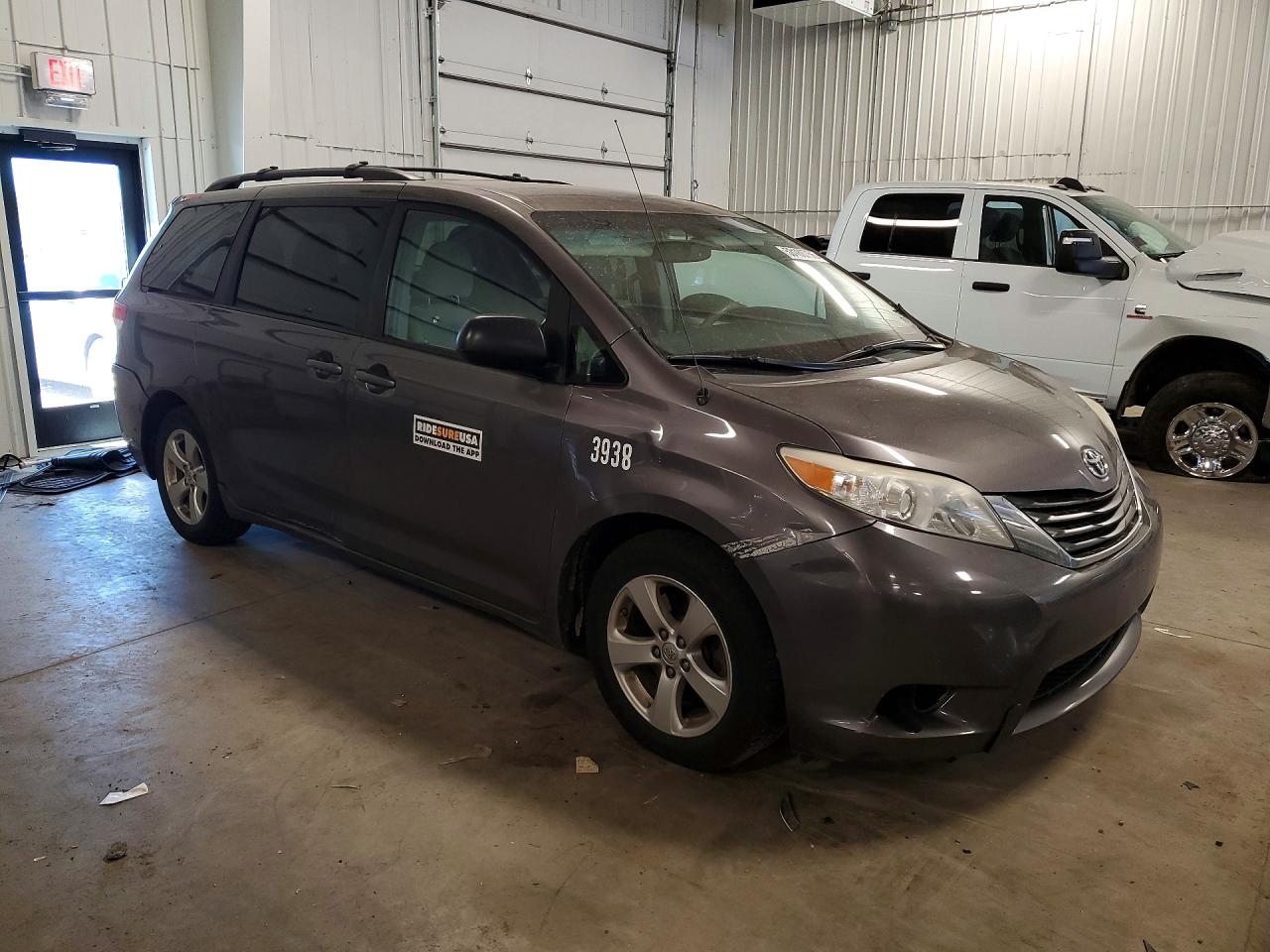 2014 Toyota Sienna Le Gray vin: 5TDKK3DC1ES485536