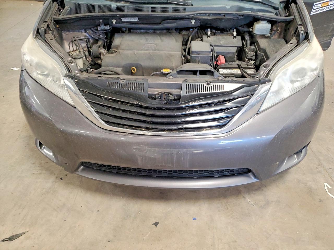 2014 Toyota Sienna Le Gray vin: 5TDKK3DC1ES485536