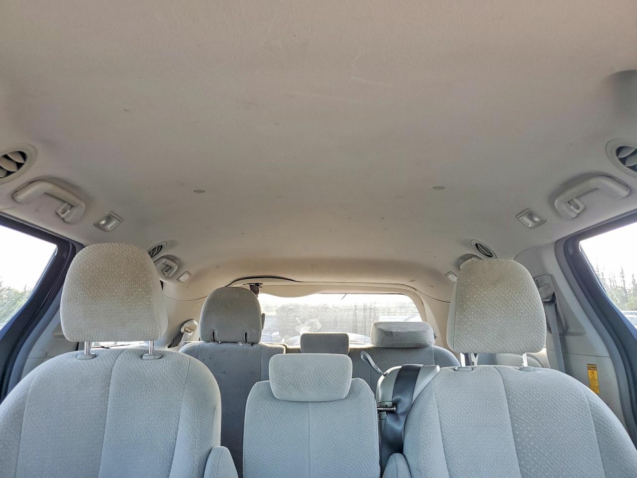 2014 Toyota Sienna Le Gray vin: 5TDKK3DC1ES499839