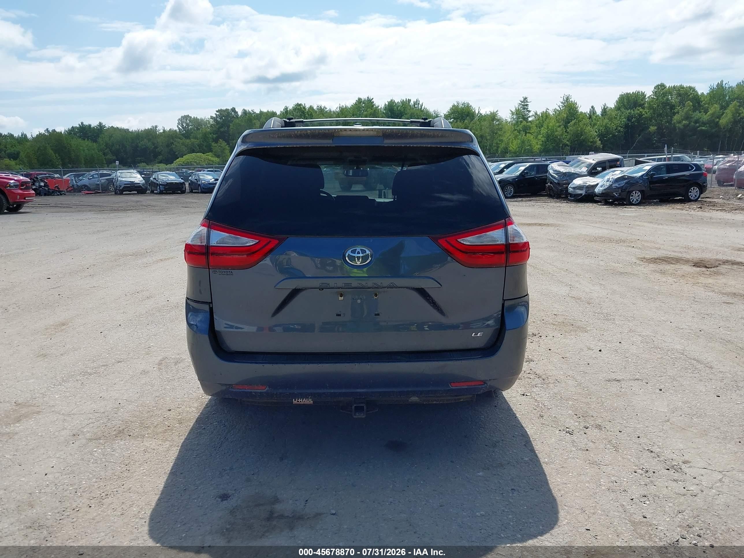 2015 Toyota Sienna Le 8 Passenger Blue vin: 5TDKK3DC1FS540990