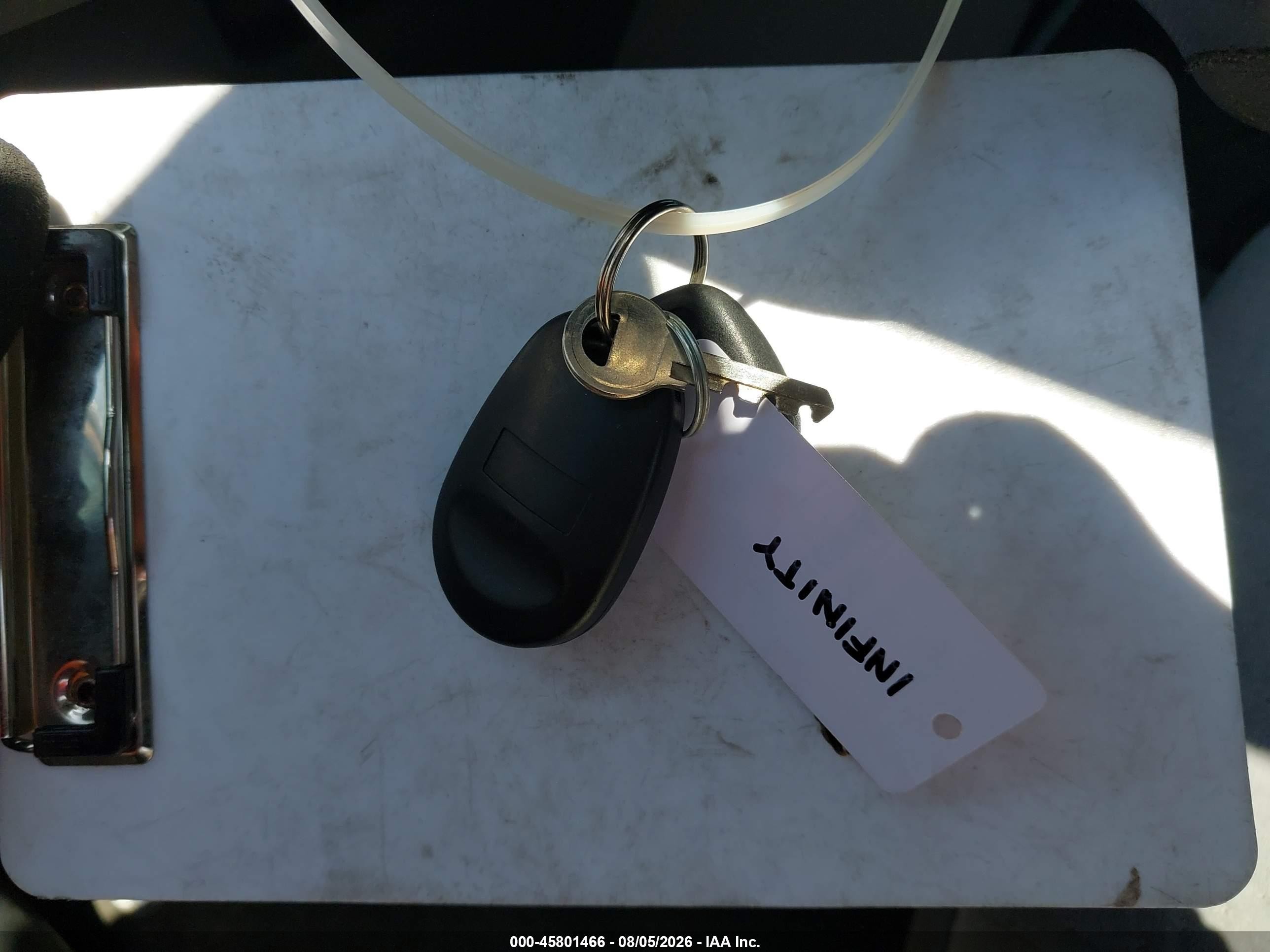 2015 Toyota Sienna Le 8 Passenger Белый vin: 5TDKK3DC1FS573987