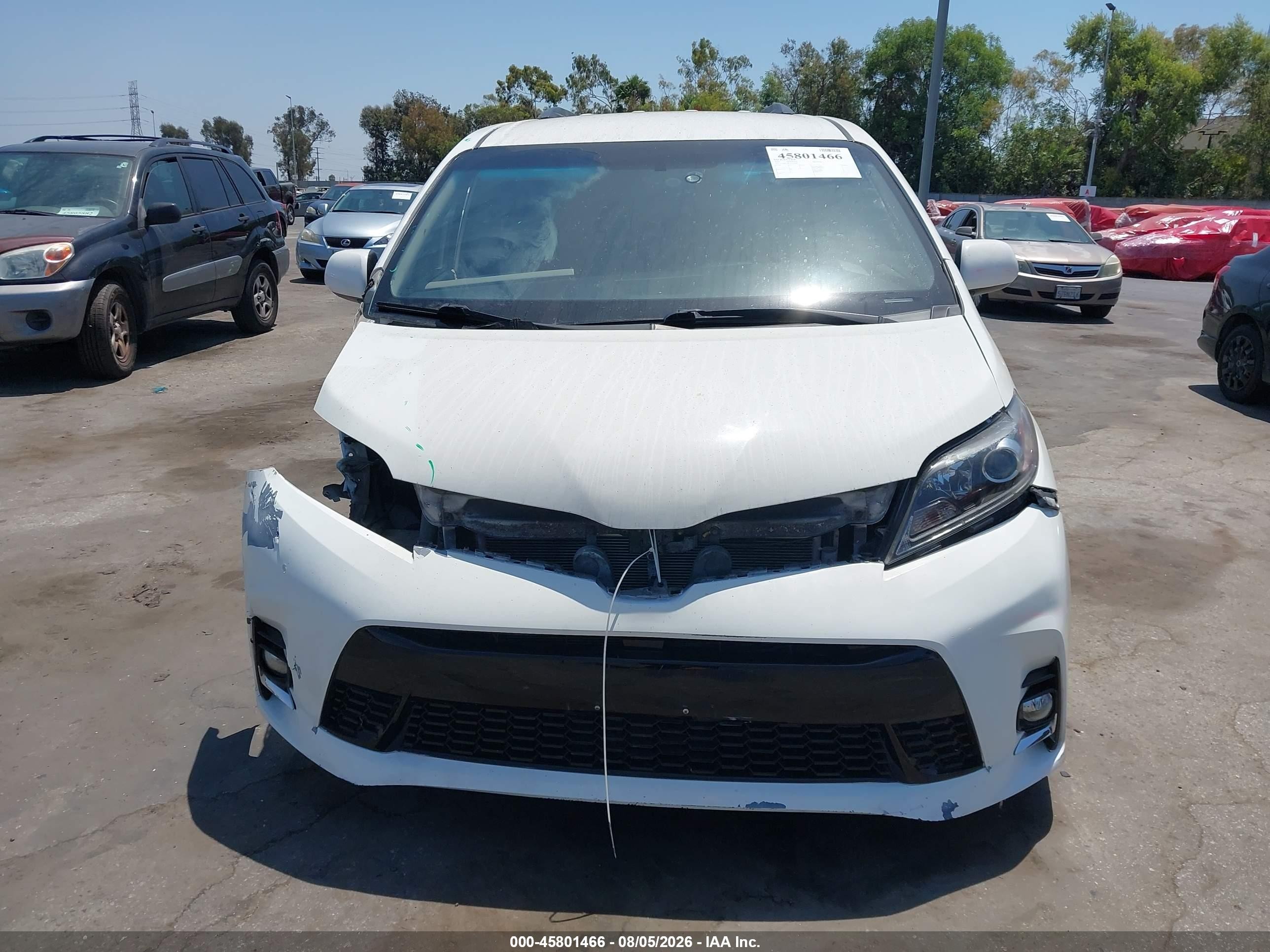 2015 Toyota Sienna Le 8 Passenger Белый vin: 5TDKK3DC1FS573987