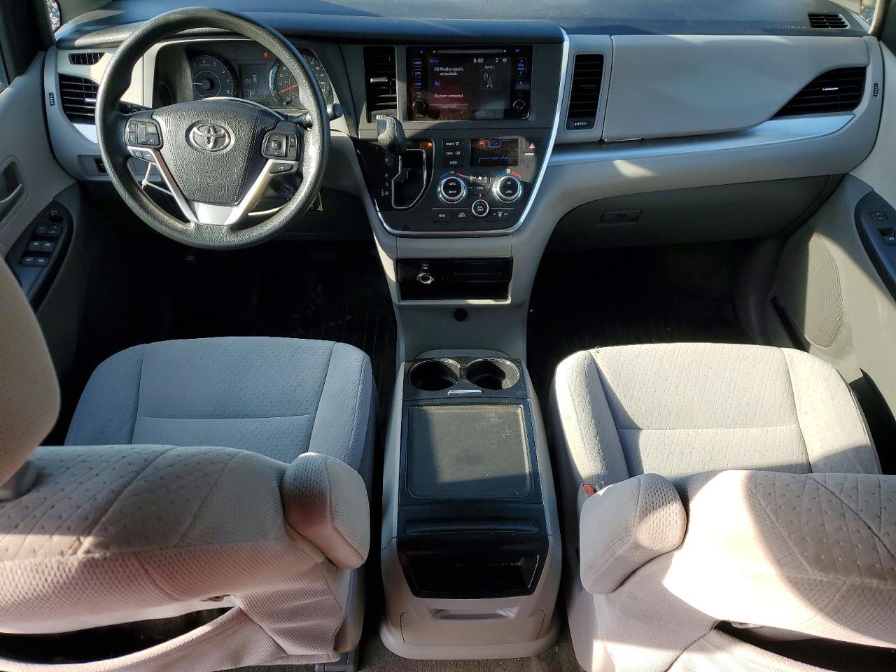 2015 Toyota Sienna Le Black vin: 5TDKK3DC1FS605787