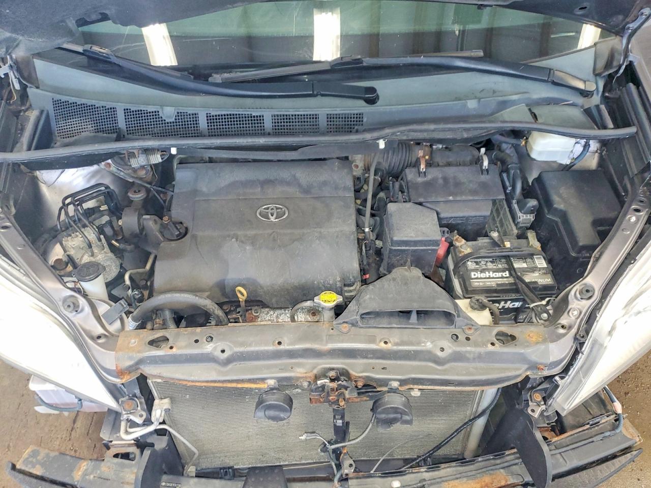 2015 Toyota Sienna Le Gray vin: 5TDKK3DC1FS617180