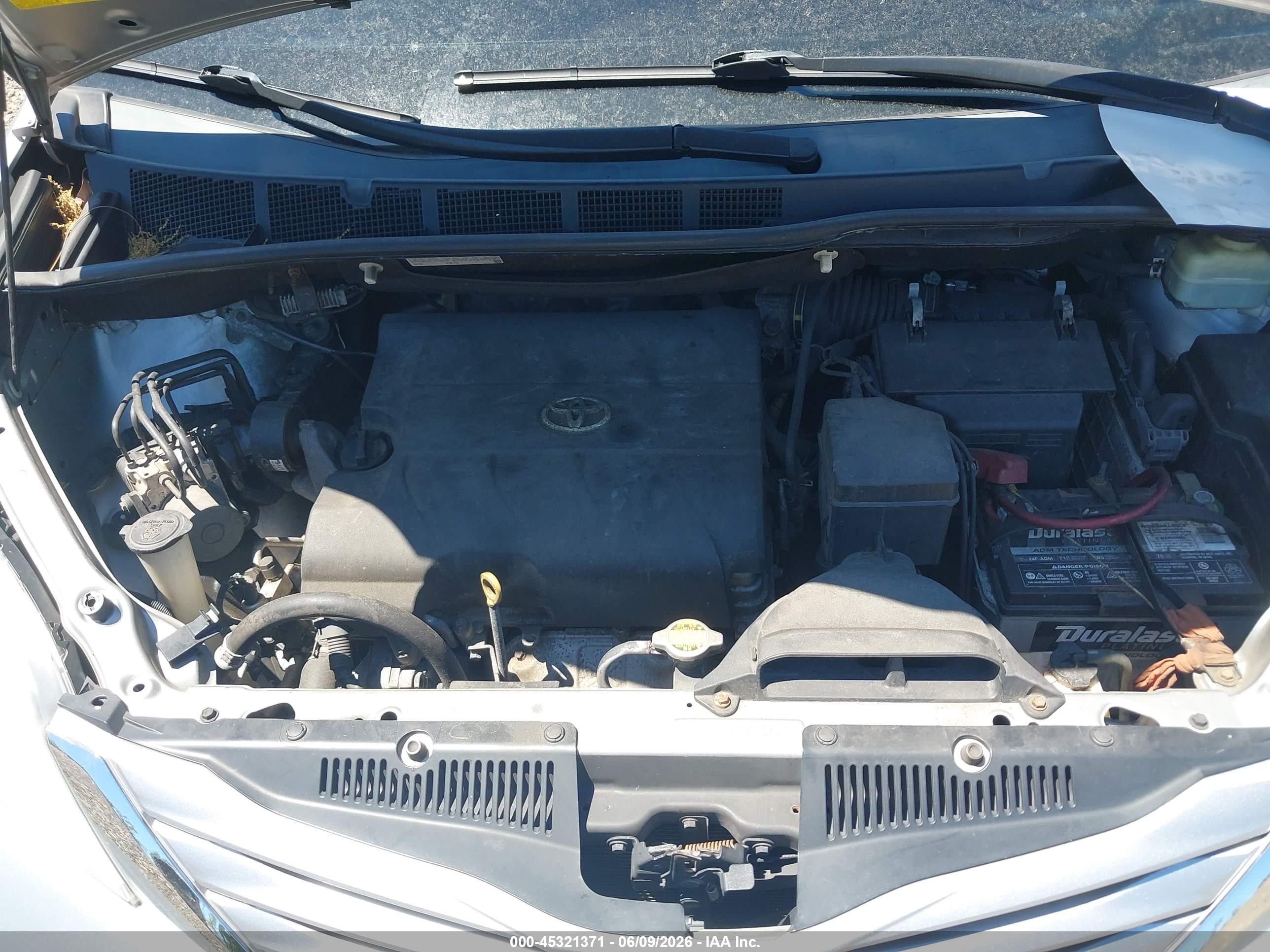 2016 Toyota Sienna Le 8 Passenger Черный vin: 5TDKK3DC1GS719743