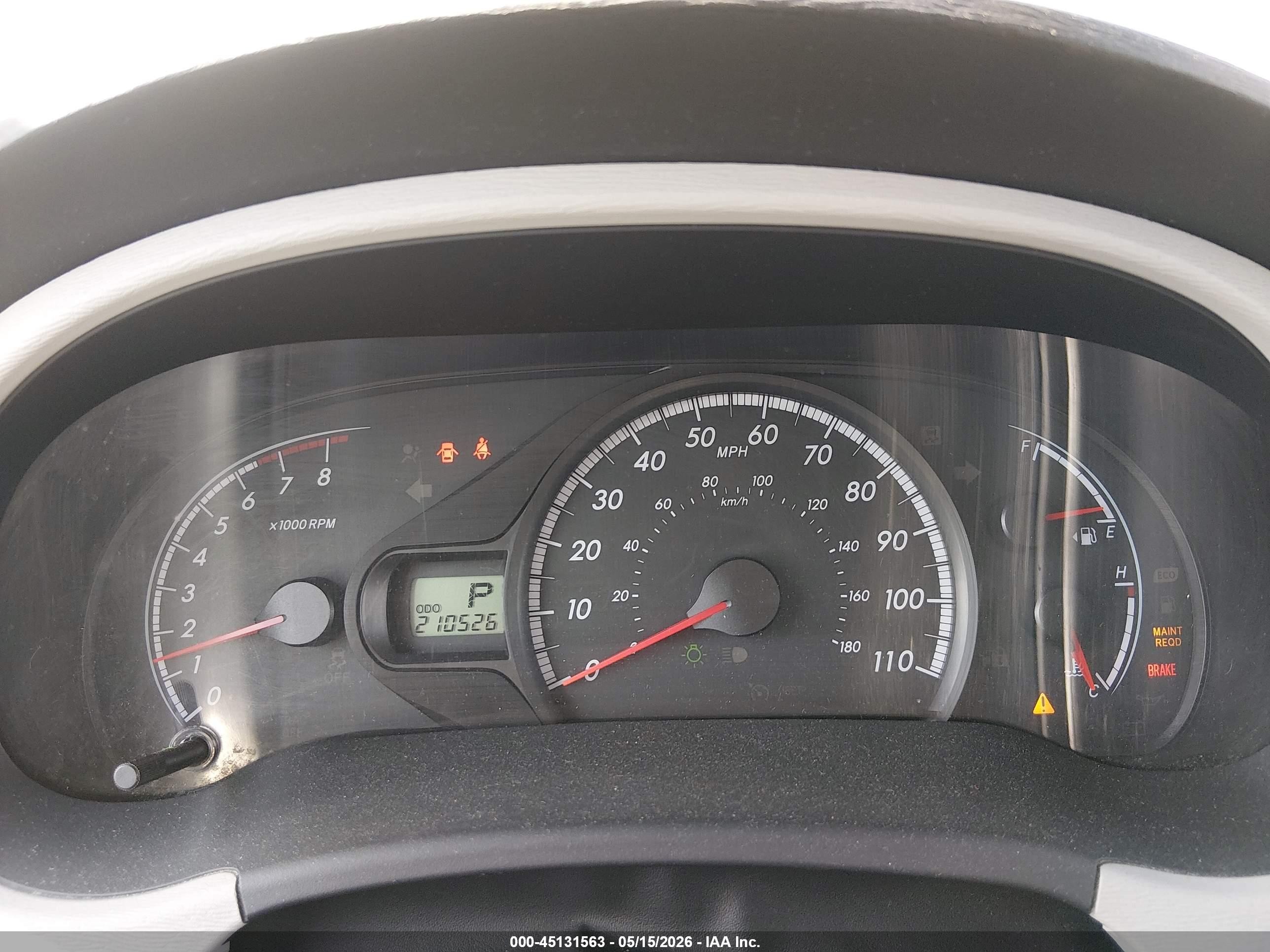 2011 Toyota Sienna Le V6 Silver vin: 5TDKK3DC2BS029606
