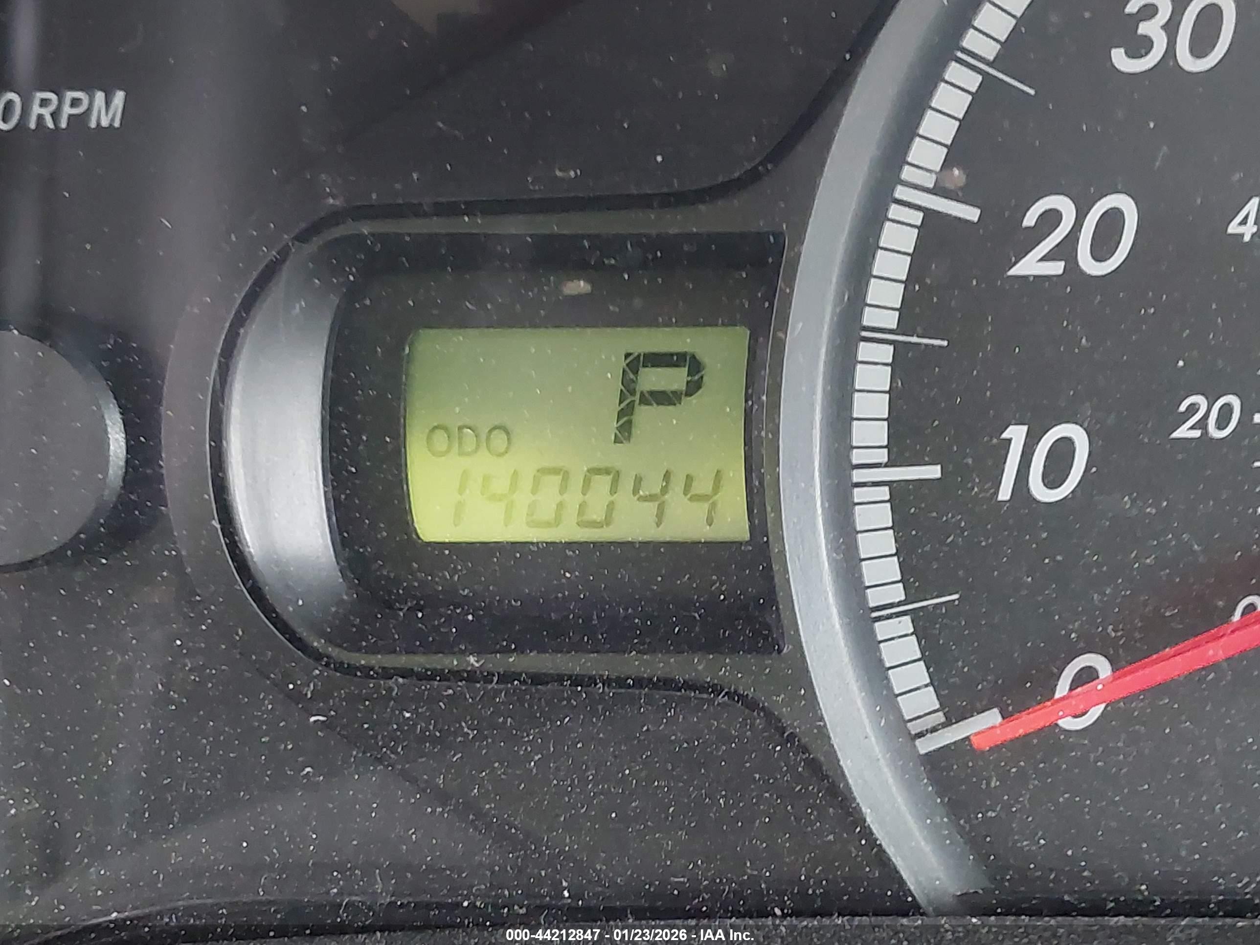 2011 Toyota Sienna Le V6 Gray vin: 5TDKK3DC2BS143203