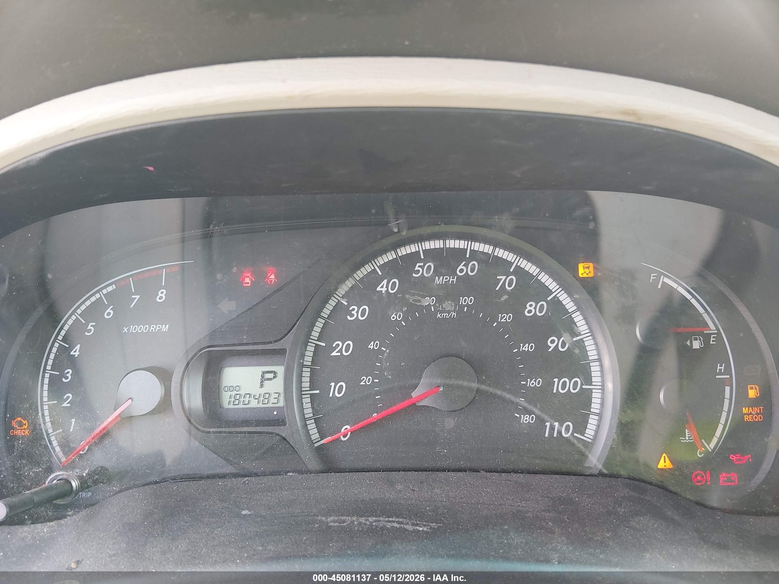 2011 Toyota Sienna Le V6 Белый vin: 5TDKK3DC2BS161801