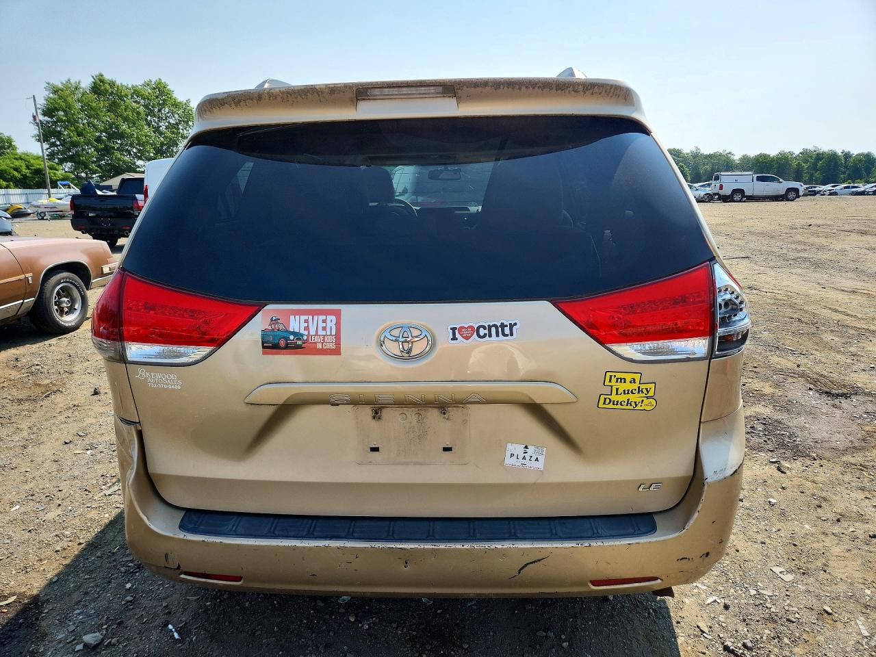2012 Toyota Sienna Le Tan vin: 5TDKK3DC2CS232318