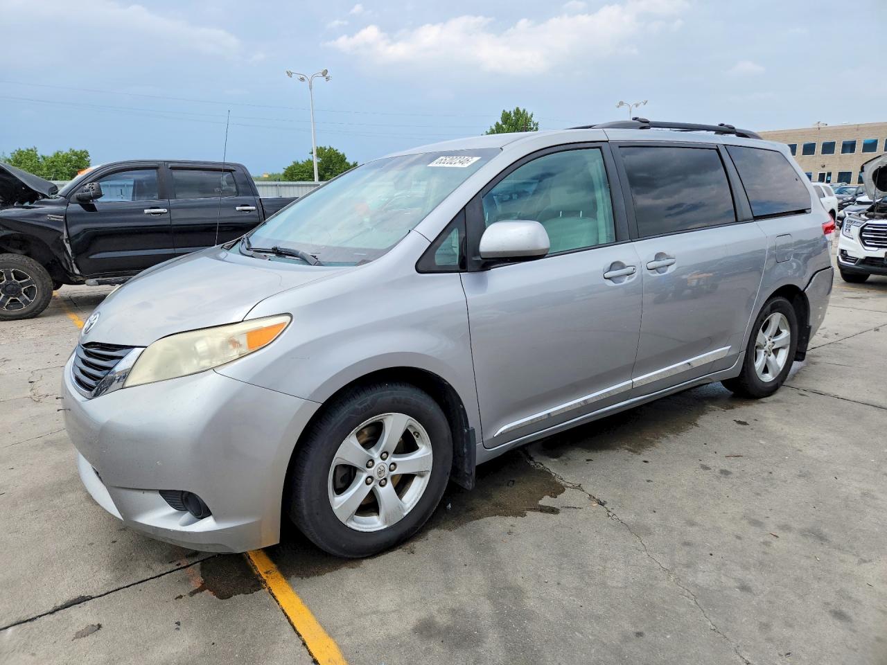 2012 Toyota Sienna Le Silver vin: 5TDKK3DC2CS248860