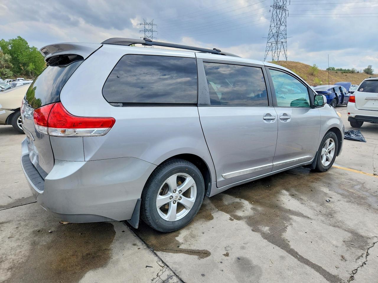 2012 Toyota Sienna Le Silver vin: 5TDKK3DC2CS248860
