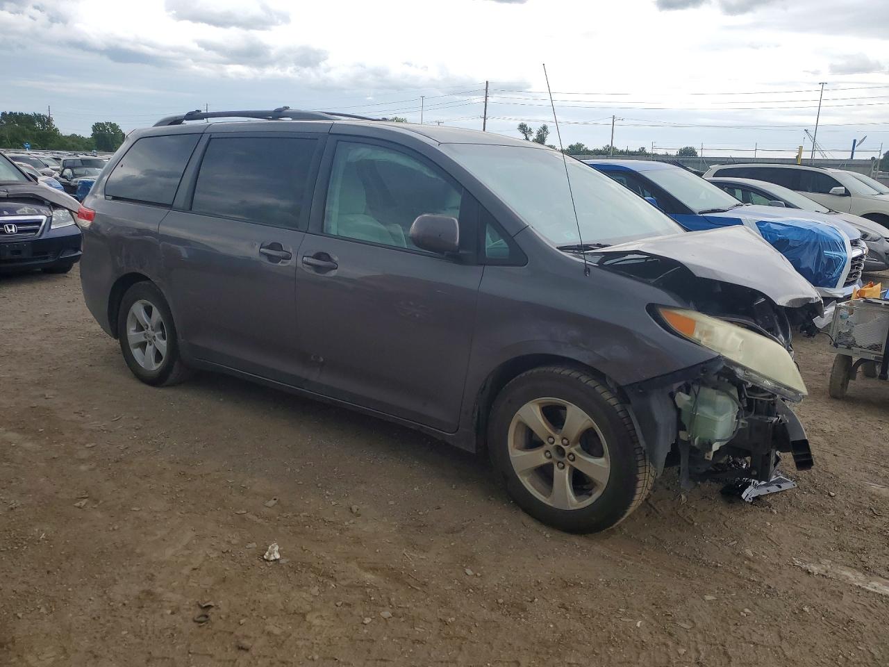 2012 Toyota Sienna Le Gray vin: 5TDKK3DC2CS249250