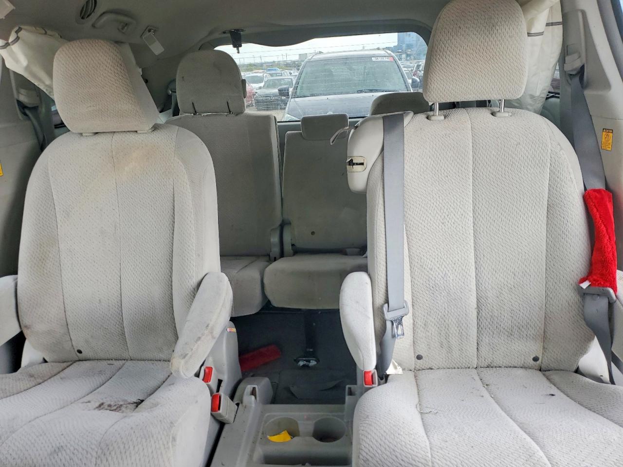 2012 Toyota Sienna Le Gray vin: 5TDKK3DC2CS249250