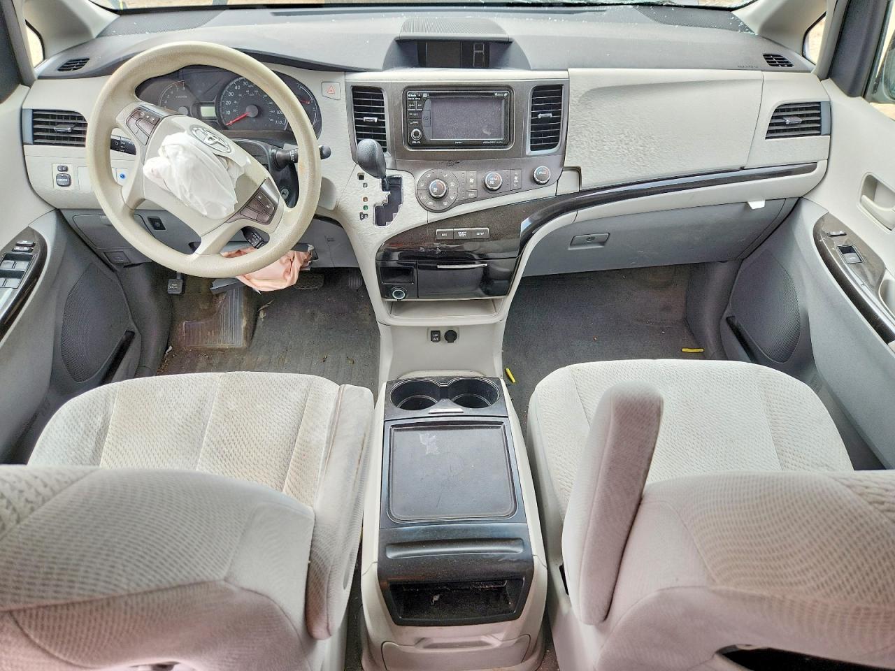 2012 Toyota Sienna Le Gray vin: 5TDKK3DC2CS257199