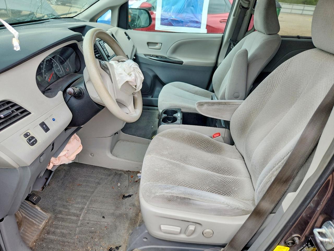 2012 Toyota Sienna Le Gray vin: 5TDKK3DC2CS257199