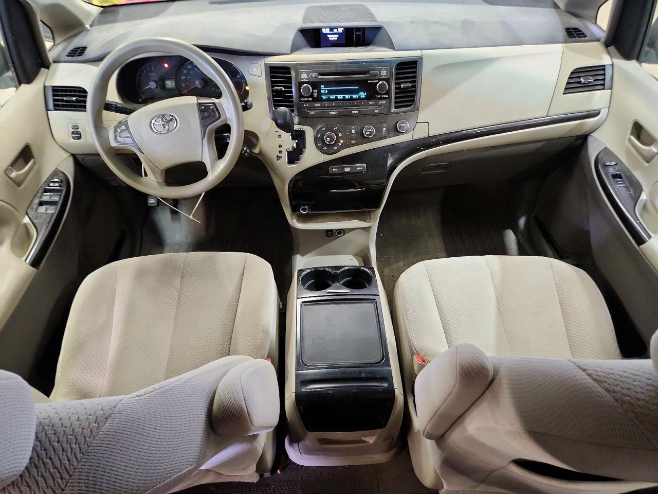 2012 Toyota Sienna Le Gray vin: 5TDKK3DC2CS277811