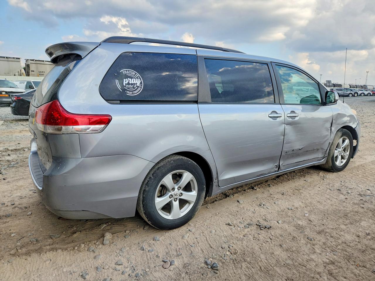 2013 Toyota Sienna Le Gray vin: 5TDKK3DC2DS281598