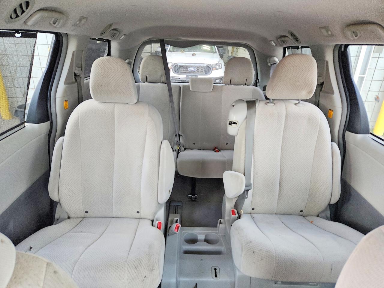 2013 Toyota Sienna Le Gray vin: 5TDKK3DC2DS281598