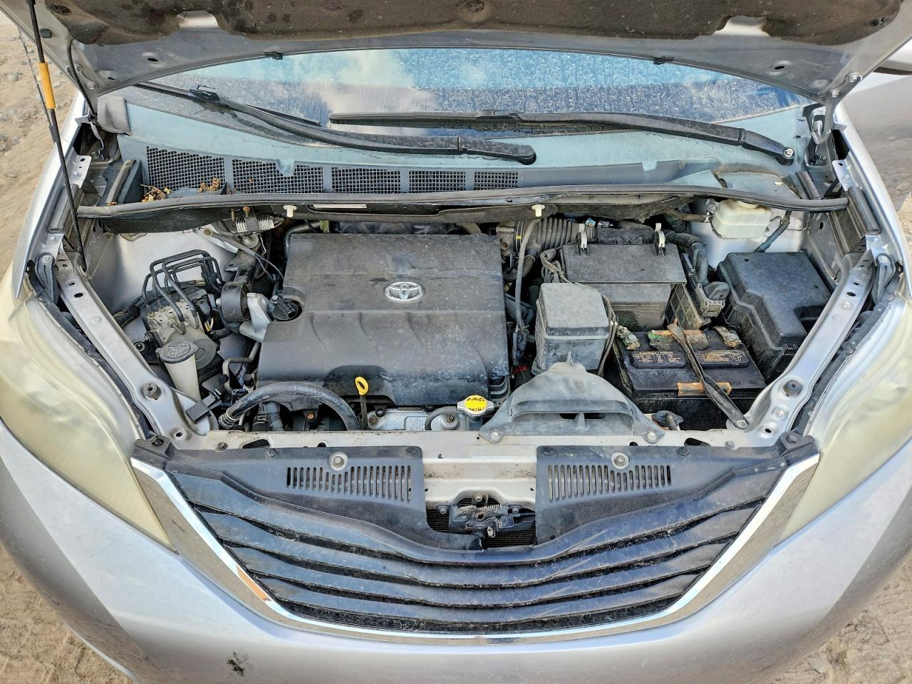 2013 Toyota Sienna Le Gray vin: 5TDKK3DC2DS281598