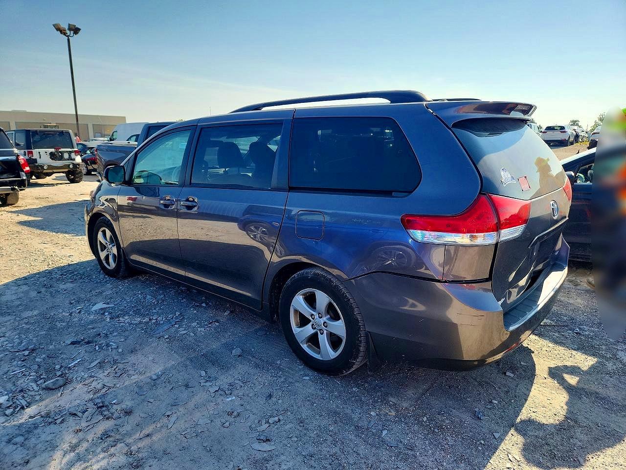 2013 Toyota Sienna Le Gray vin: 5TDKK3DC2DS292682