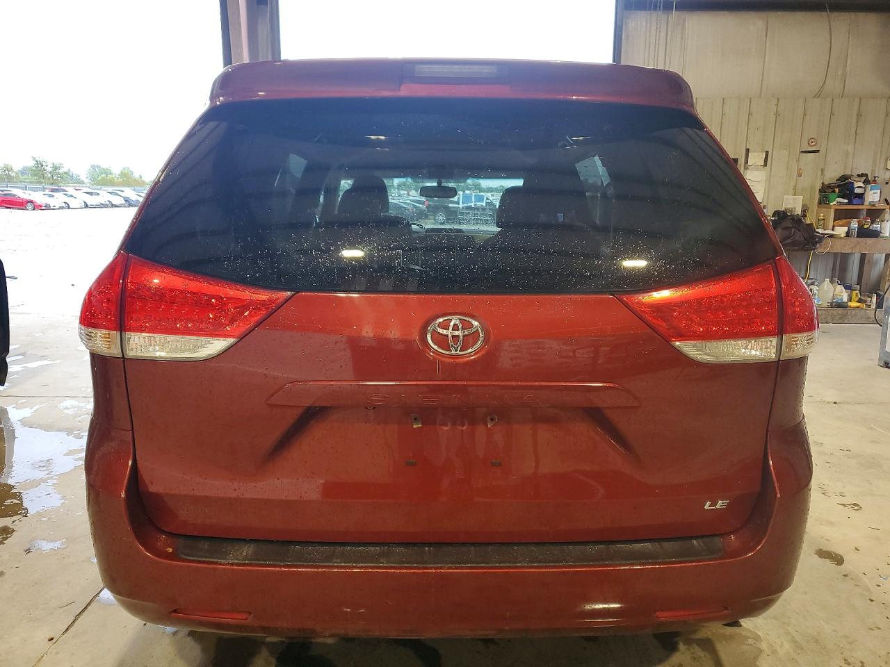 2013 Toyota Sienna Le Темно-бордовый vin: 5TDKK3DC2DS293301