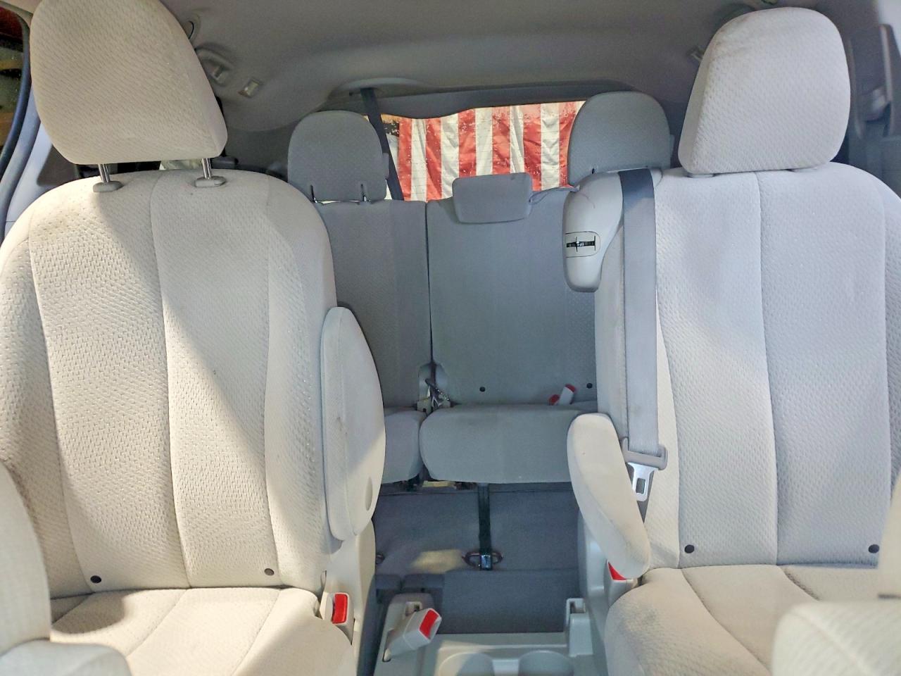 2013 Toyota Sienna Le Темно-бордовый vin: 5TDKK3DC2DS293301