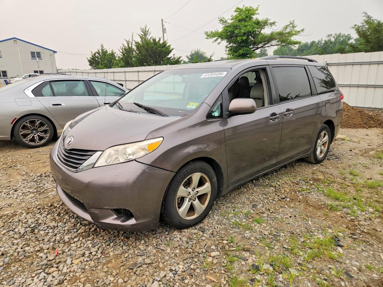 2013 Toyota Sienna Gray vin: 5TDKK3DC2DS350516