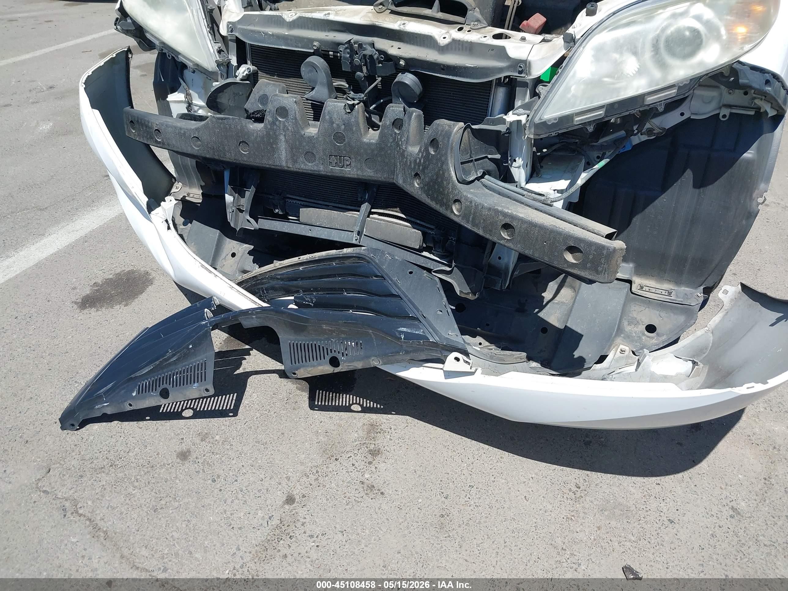 2013 Toyota Sienna Le V6 8 Passenger Белый vin: 5TDKK3DC2DS350774
