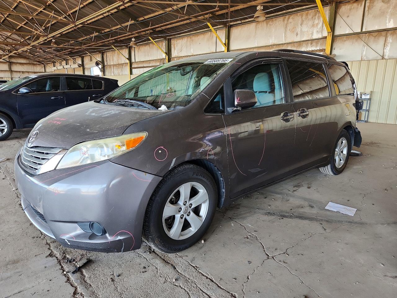 2013 Toyota Sienna Le Gray vin: 5TDKK3DC2DS352895