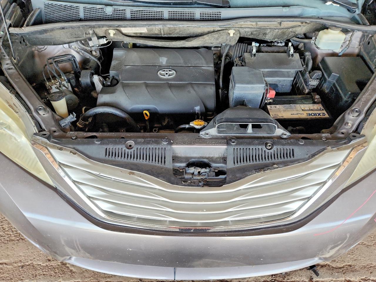2013 Toyota Sienna Le Gray vin: 5TDKK3DC2DS352895