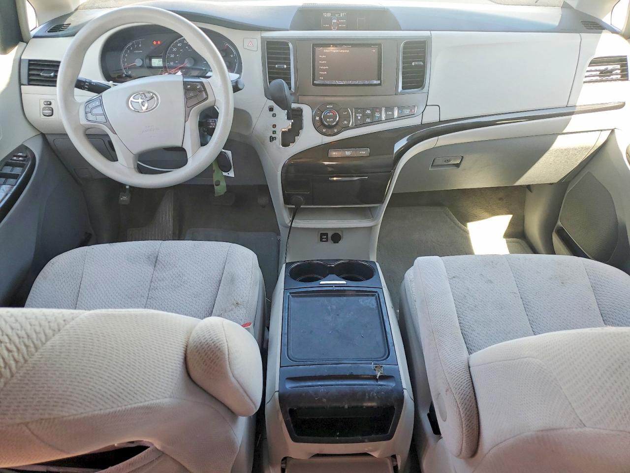 2013 Toyota Sienna Le Silver vin: 5TDKK3DC2DS355621