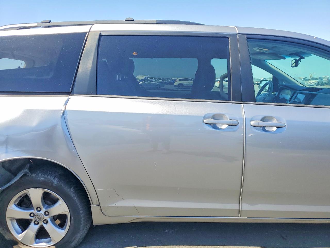 2013 Toyota Sienna Le Silver vin: 5TDKK3DC2DS355621