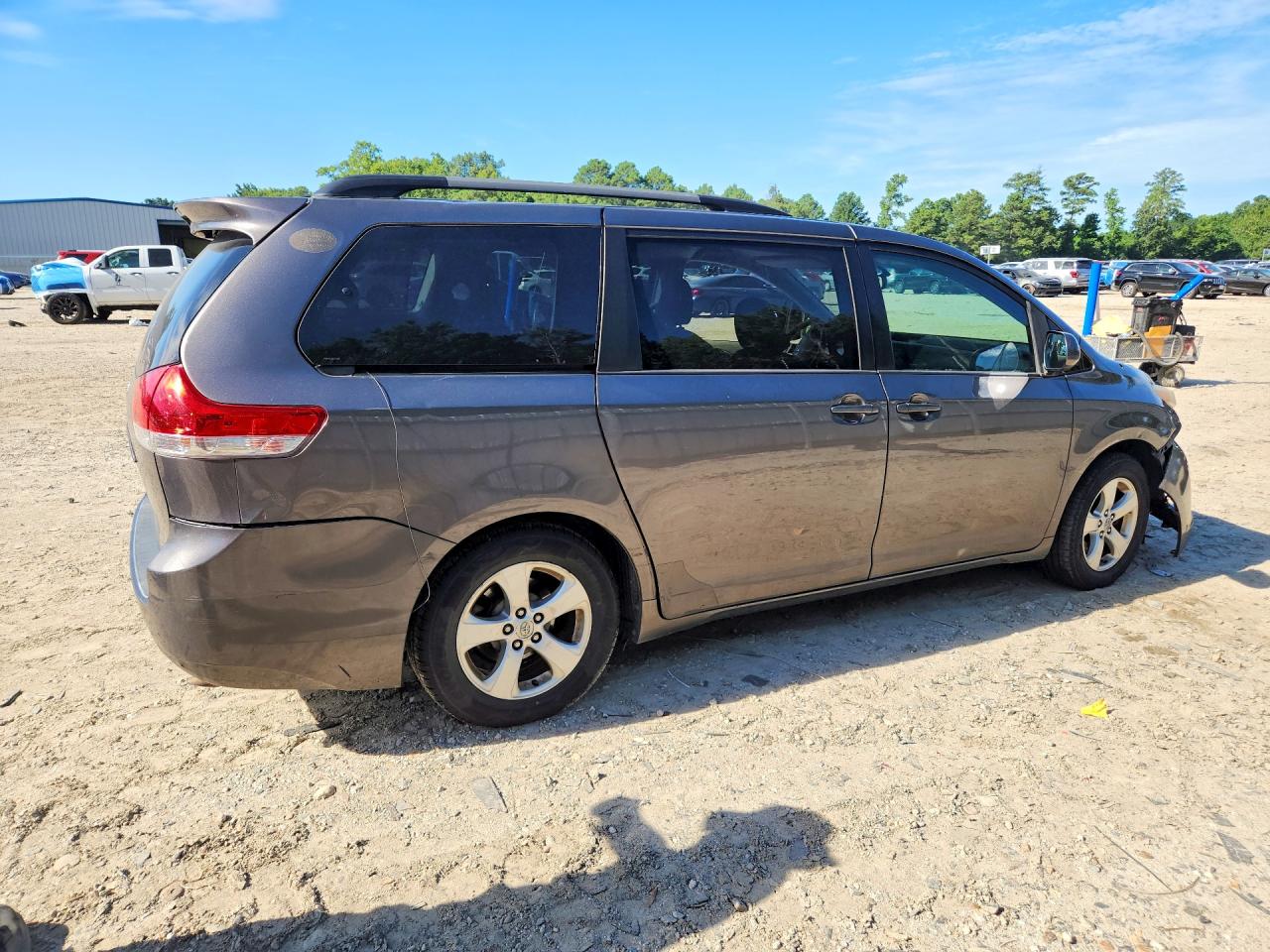 2013 Toyota Sienna Le Gray vin: 5TDKK3DC2DS372161