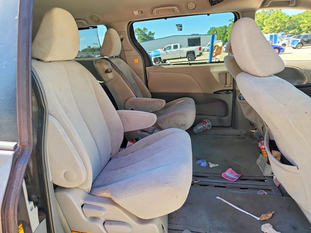2013 Toyota Sienna Le Gray vin: 5TDKK3DC2DS372161