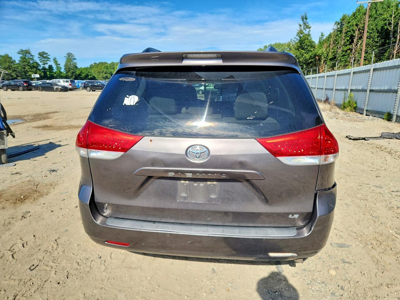 2013 Toyota Sienna Le Gray vin: 5TDKK3DC2DS372161