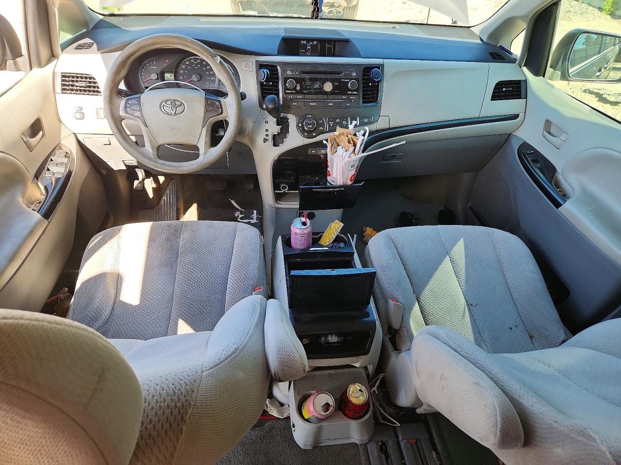 2013 Toyota Sienna Le Gray vin: 5TDKK3DC2DS372161