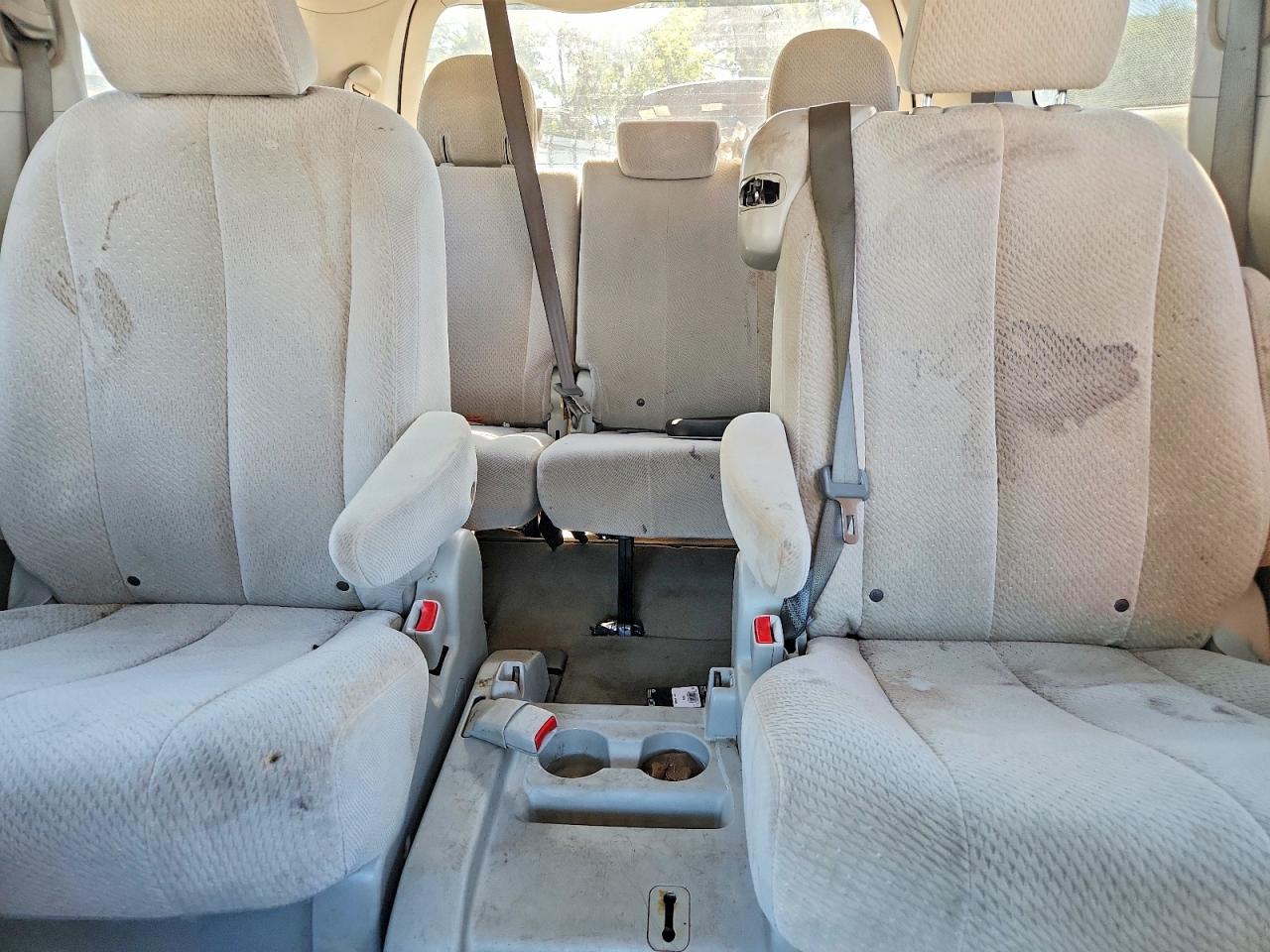 2013 Toyota Sienna Le Gray vin: 5TDKK3DC2DS372161