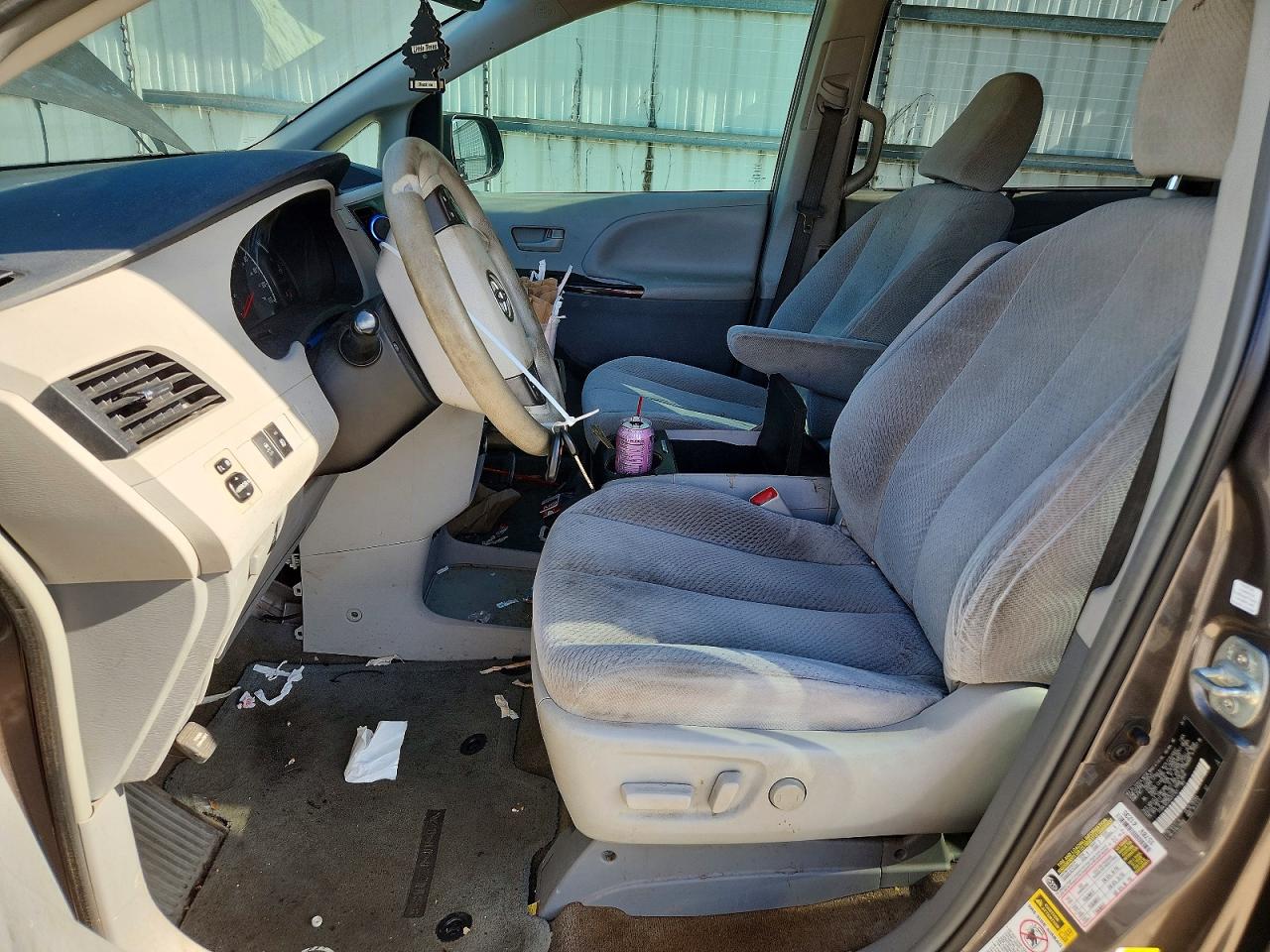 2013 Toyota Sienna Le Gray vin: 5TDKK3DC2DS372161