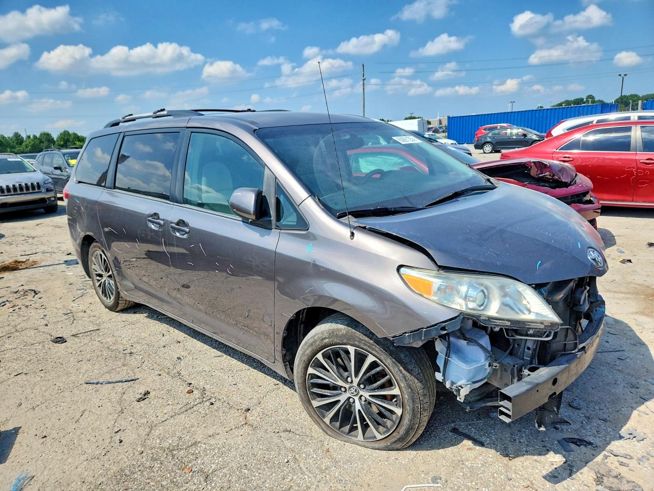 2013 Toyota Sienna Le Gray vin: 5TDKK3DC2DS402923