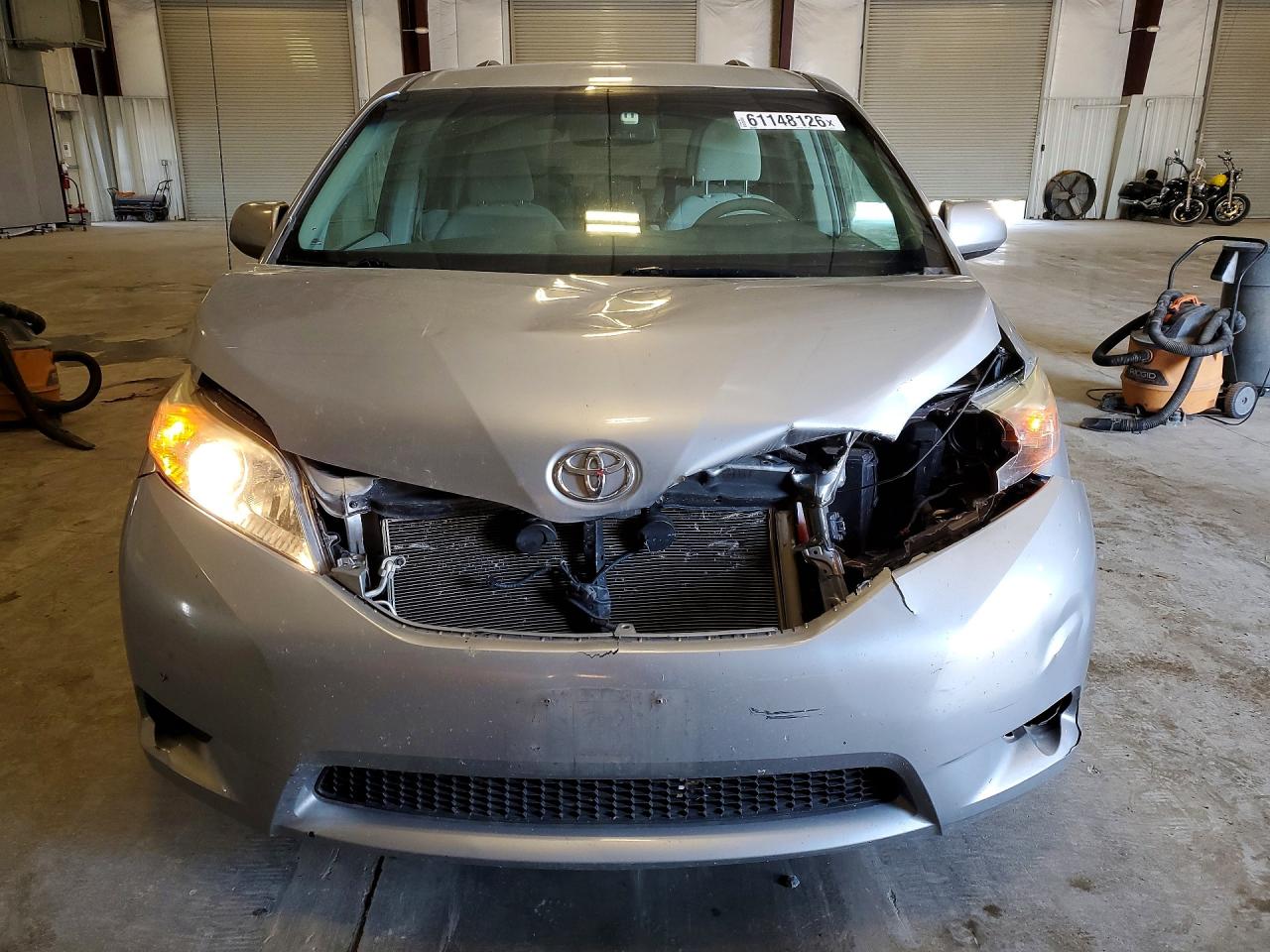 2013 Toyota Sienna Le Silver vin: 5TDKK3DC2DS403795