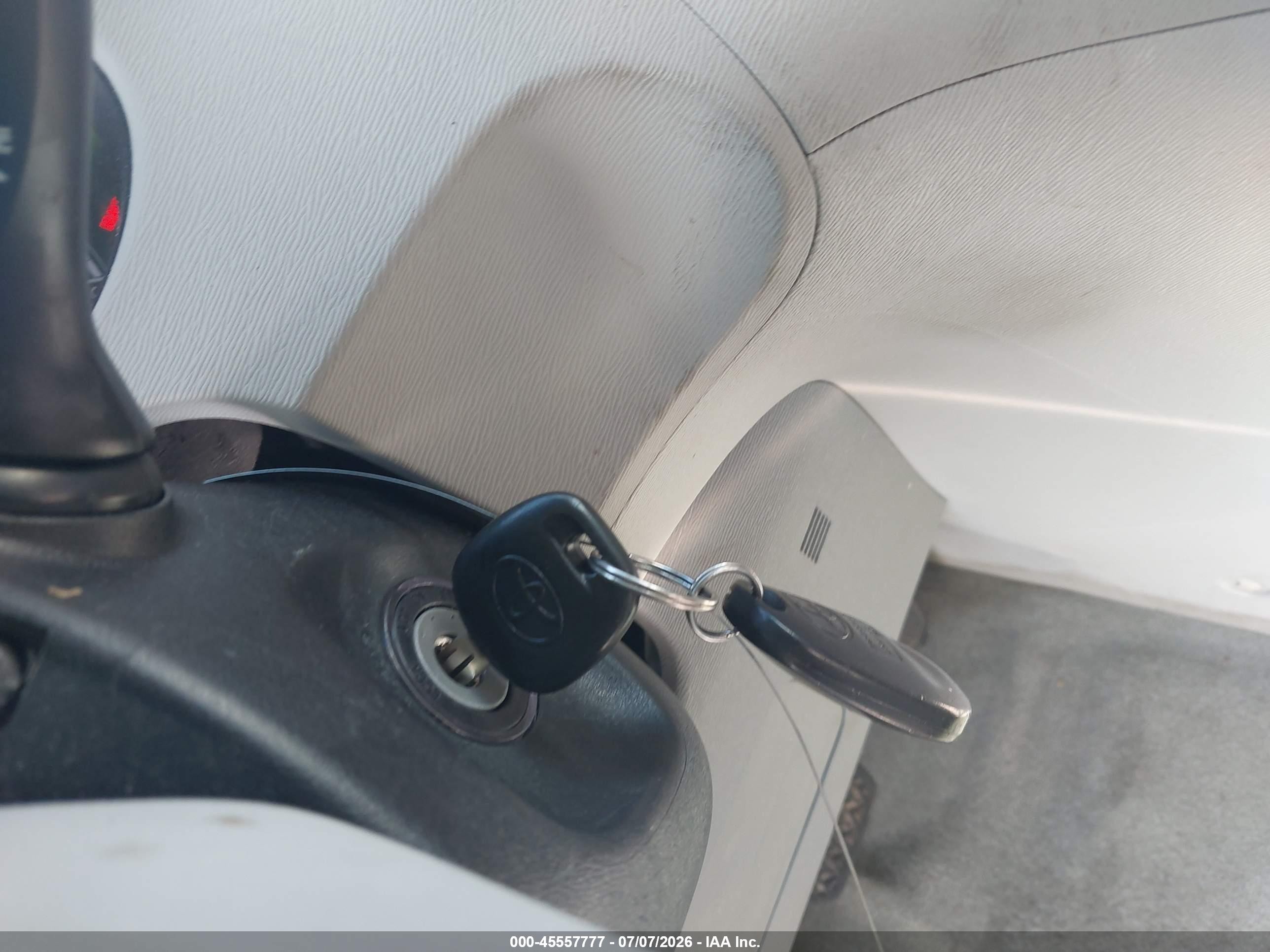 2014 Toyota Sienna Le V6 8 Passenger Серебряный vin: 5TDKK3DC2ES414233
