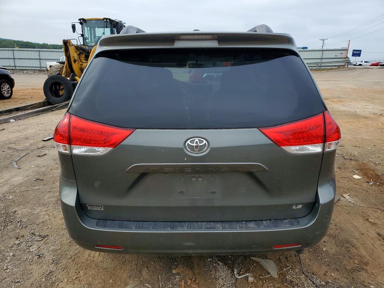2014 Toyota Sienna Le Серый vin: 5TDKK3DC2ES476330
