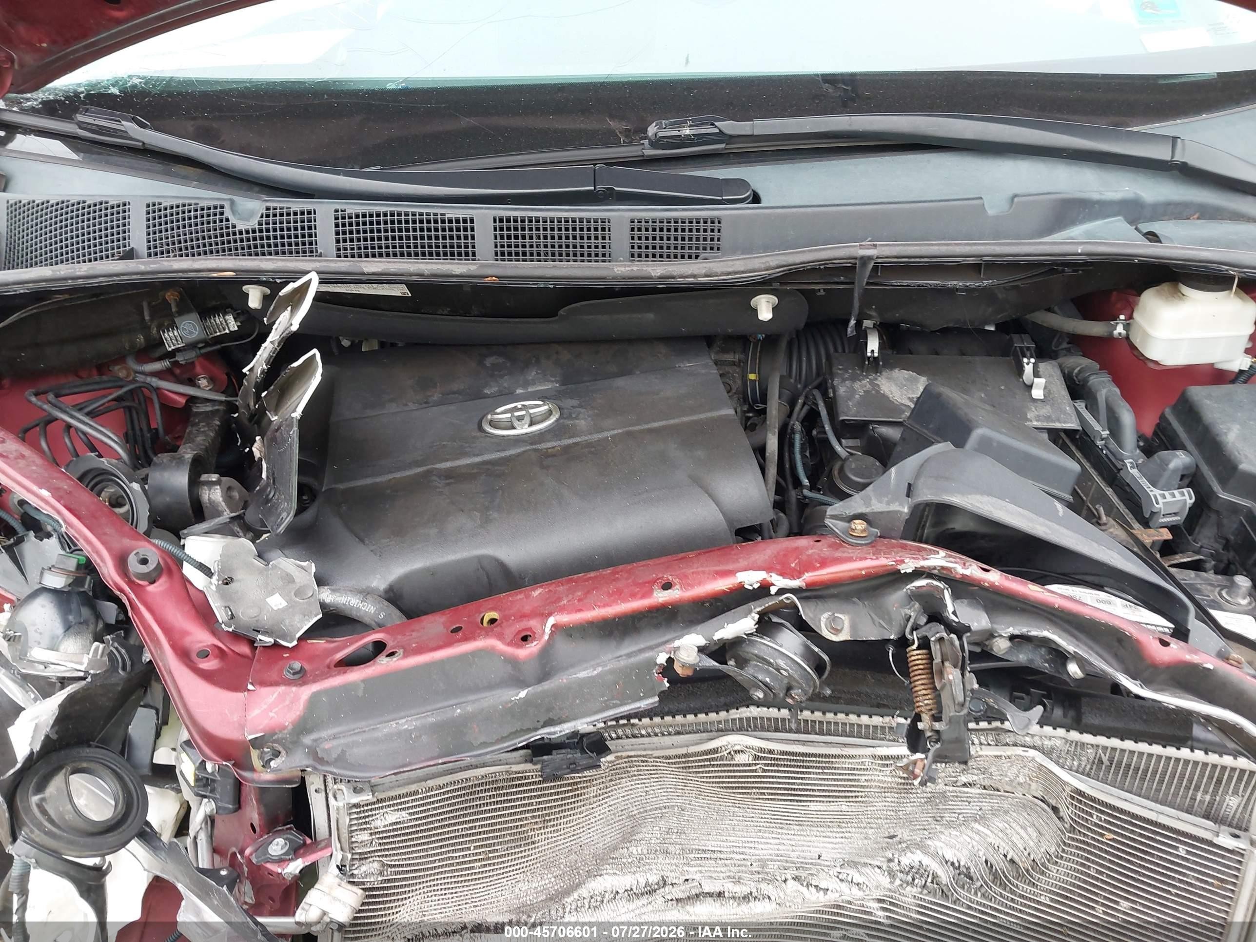 2014 Toyota Sienna Le V6 8 Passenger Maroon vin: 5TDKK3DC2ES476456
