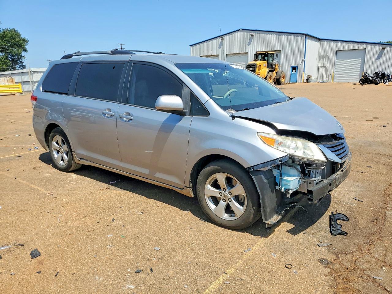 2014 Toyota Sienna Le Silver vin: 5TDKK3DC2ES478188