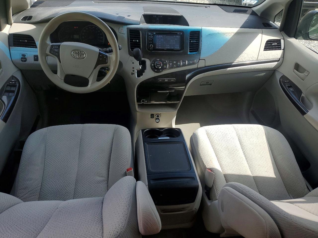 2014 Toyota Sienna Le Gray vin: 5TDKK3DC2ES497677