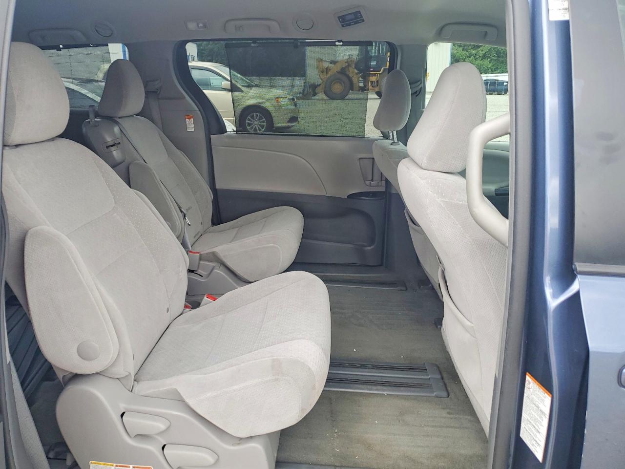 2015 Toyota Sienna Le Blue vin: 5TDKK3DC2FS563503
